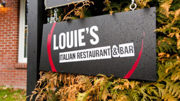 Louie's Italian Restaurant Bar food