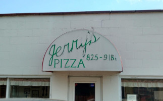 Jerry's Pizza outside