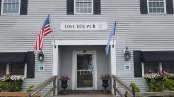 Lost Dog Pub. inside