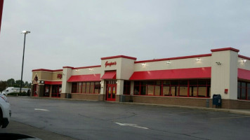 Gasper's Tire Truck Shop outside