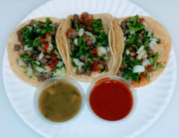 Hugo's Tacos,llc food