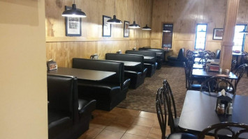 Pizza Inn inside