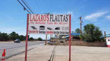Lazaro's Flautas outside