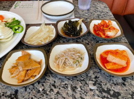 Ap Gu Jung (abeom Soondae) food