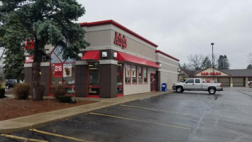 Arby's outside