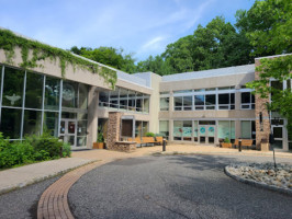 Trailside Nature Science Center outside