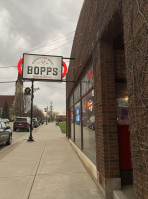 Bopp's Grille Saloon outside
