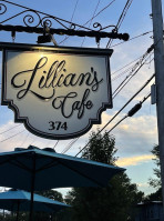 Lillian's Cafe outside