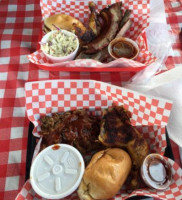 Salty's Bbq Catering food