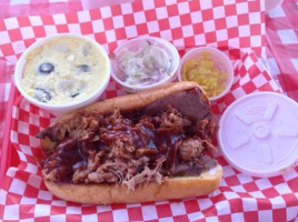 Salty's Bbq Catering food