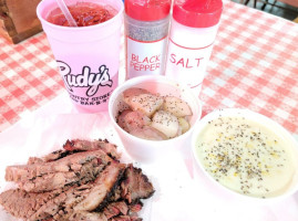 Rudy's Bbq food