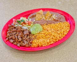 Alberto's Mexican Food inside
