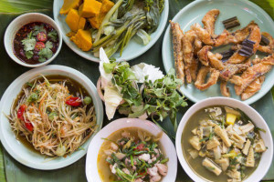 Thai's Joy food