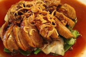 Chao Phaya Thai Cuisine food