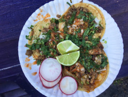 Tacos El Autlense food