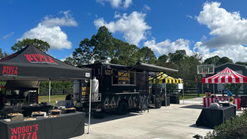 Woody's Burgers Catering Events outside