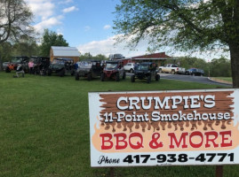 Crumpie's 11-point Smokehouse food