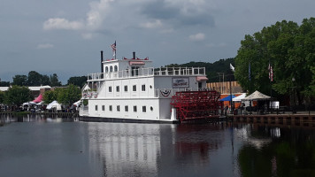 Lowell Showboat Vi food