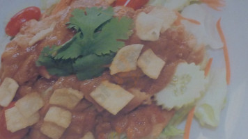 Nida Thai Cuisine food