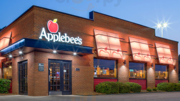 Applebee's inside