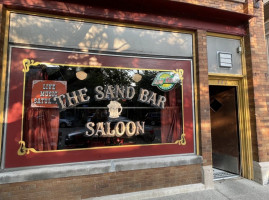 Sandbar Saloon outside