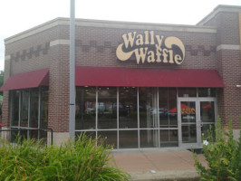 Wally Waffle inside