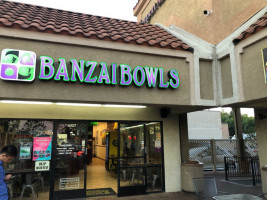 Banzai Bowls food