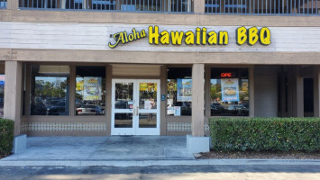 Aloha Hawaiian BBQ outside