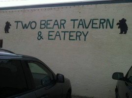 Two Bear Tavern outside
