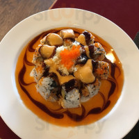 Momiji Sushi Hibatchi food