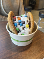 Squatch's Gourmet Ice Cream Sandwiches And Coffee Shop food