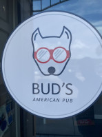 Bud's Amerian Pub food