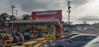 Big Chief Drive-in outside