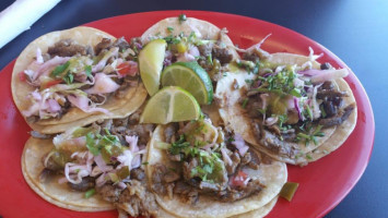 Taqueria Covian food