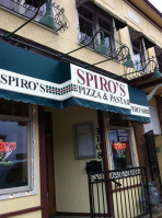 Spiro's Pizza Pasta outside