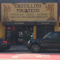 Castillito Yucateco food