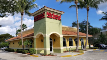 Pollo Tropical outside