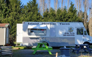 Island Mexican Tacos outside