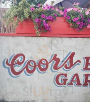 Gray's Coors Tavern outside