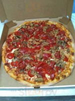 Vito's Pizza food