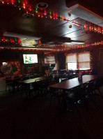 Bogarts Tavern inside