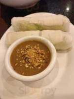 Que Huong Vietnamese Bistro food