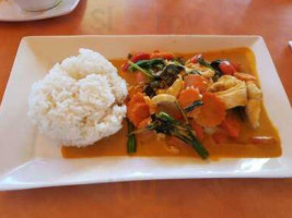 Ginger Thai Kitchen food