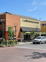 California Pizza Kitchen At Stanford Shopping Center outside