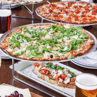 Eno's Pizza Tavern Bishop Arts District food