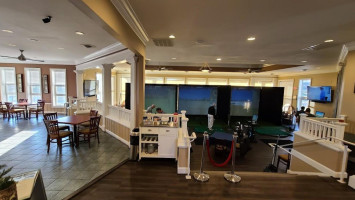 Pb Dye Golf Club inside