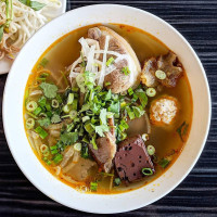 Hue Oi Vietnamese Cuisine food