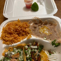 Daisy's Mexican Food food