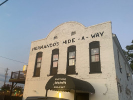 Hernando's Hide-a-way outside