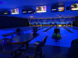 B B's Bowling Alley inside